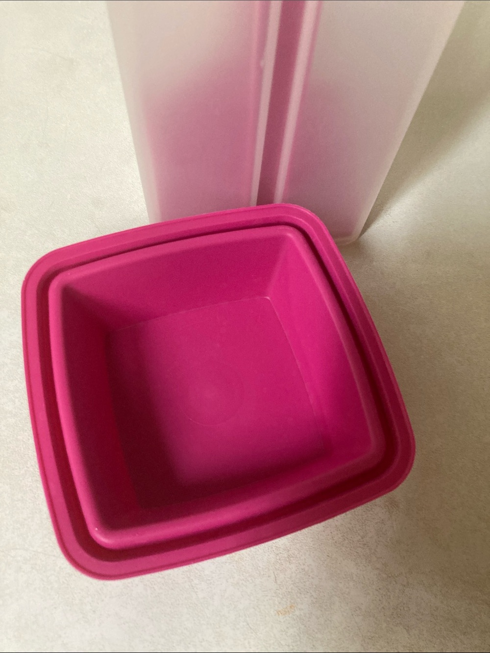 Tupperware Puckle keeper Storage Container Set with Insert - Home Organization - Picture 4 of 5